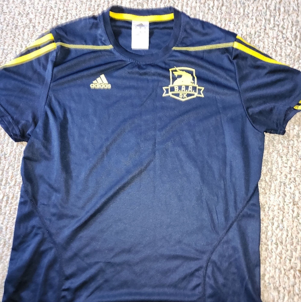 EUC adidas B A.A 5k active wear tee, unisex sz medium, navy blue